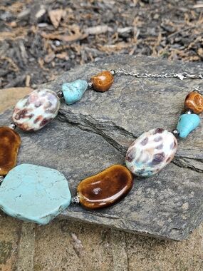 Gorgeous Chunky Polished Stone Necklace 15", Slightly Adjustable